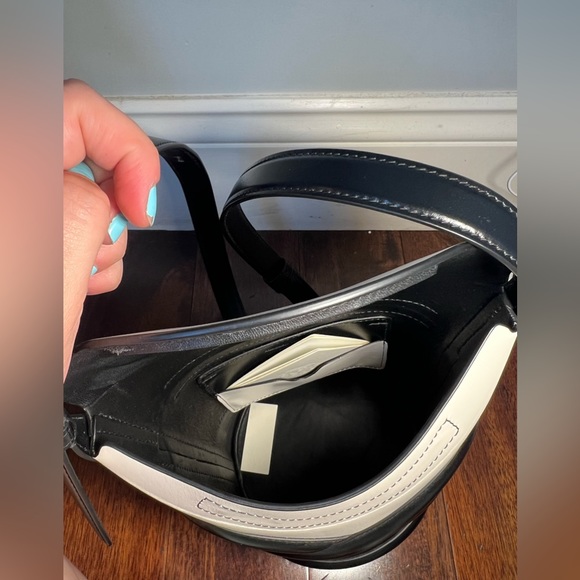 Alexander McQueen Curve Crossbody Bucket Bag | Green Black Leather | NWT - Picture 10 of 14